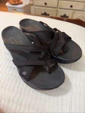 Women’s sketchers sandals size 10
